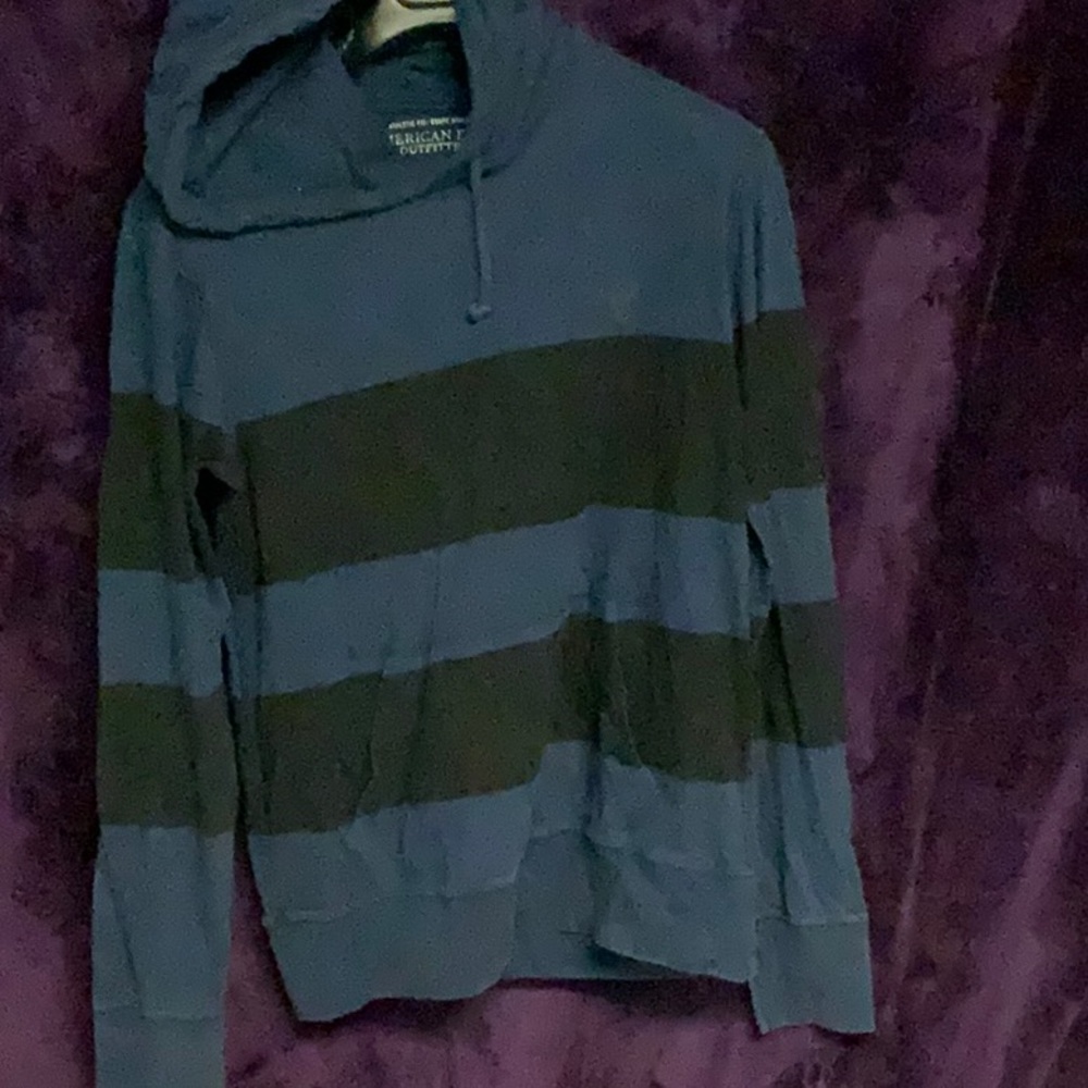 Hooded pullover